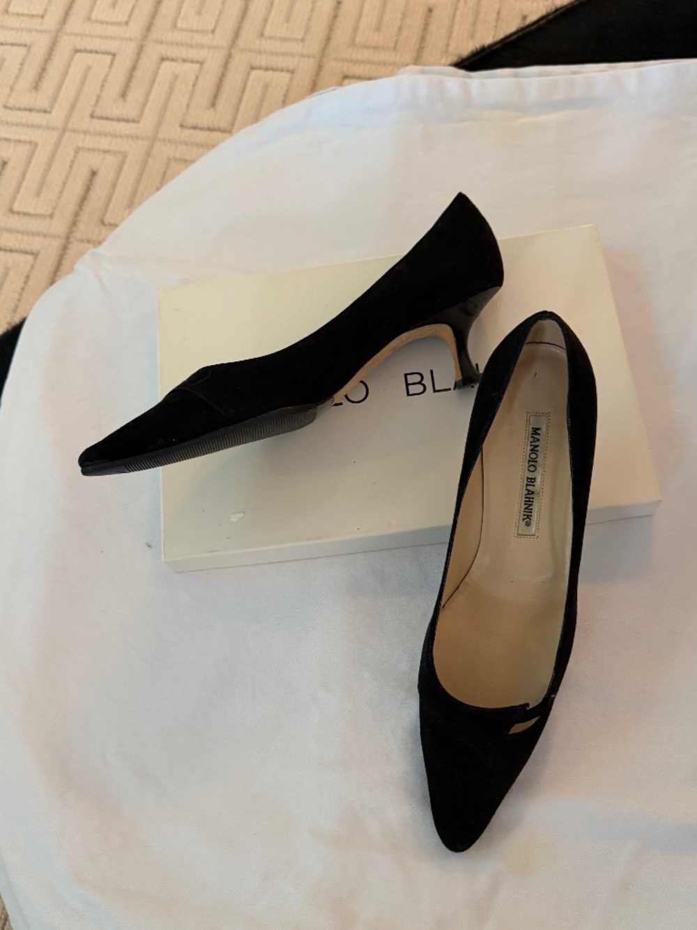 Vintage Manolo Blahnik Jet Black Suede kitten heel size 37